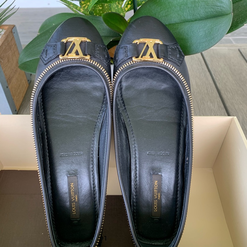 Louis Vuitton ballet flats